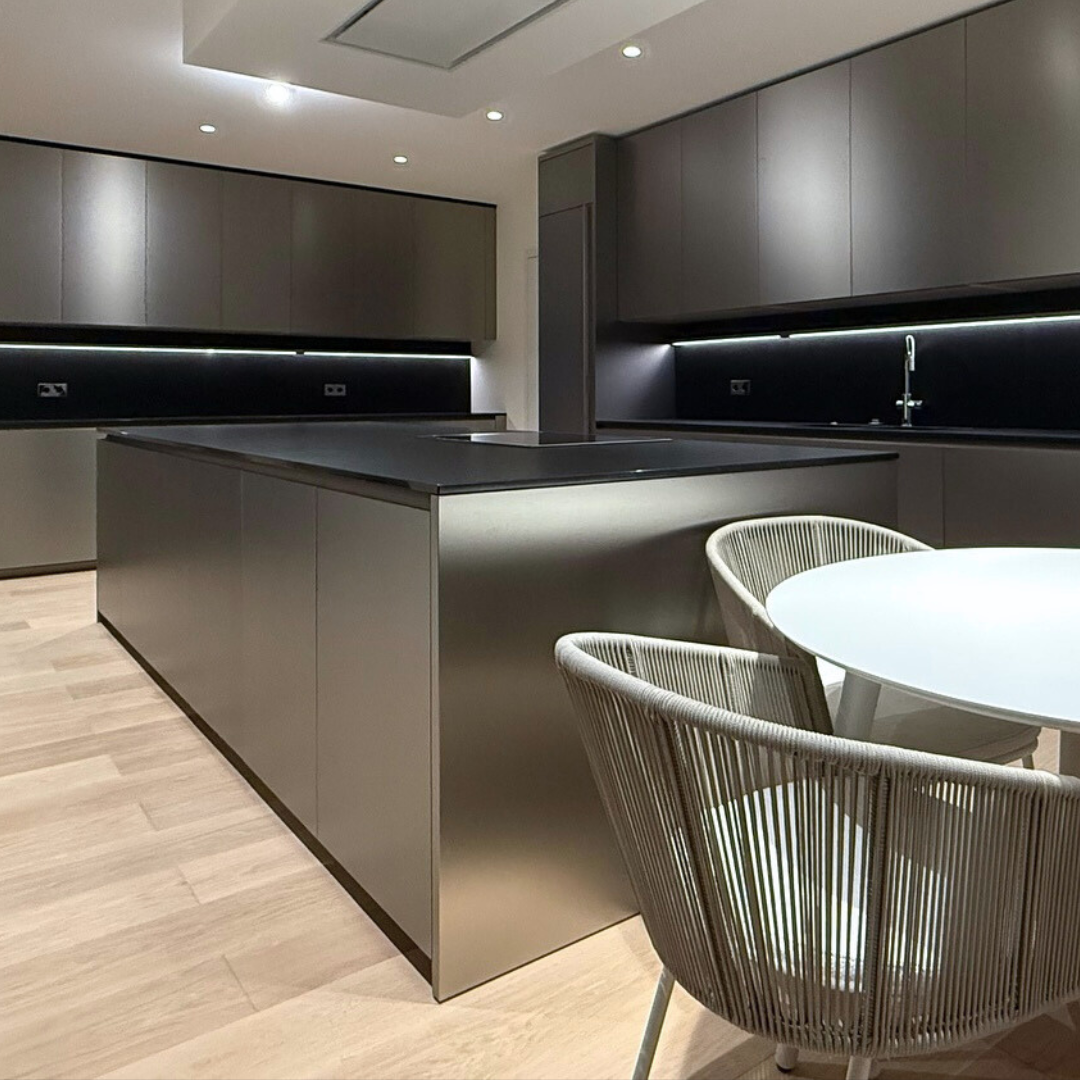 Cuisine rénovée par PrestaPro Custom Surface