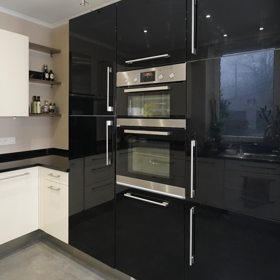 Cuisine avant rénovation adhésive