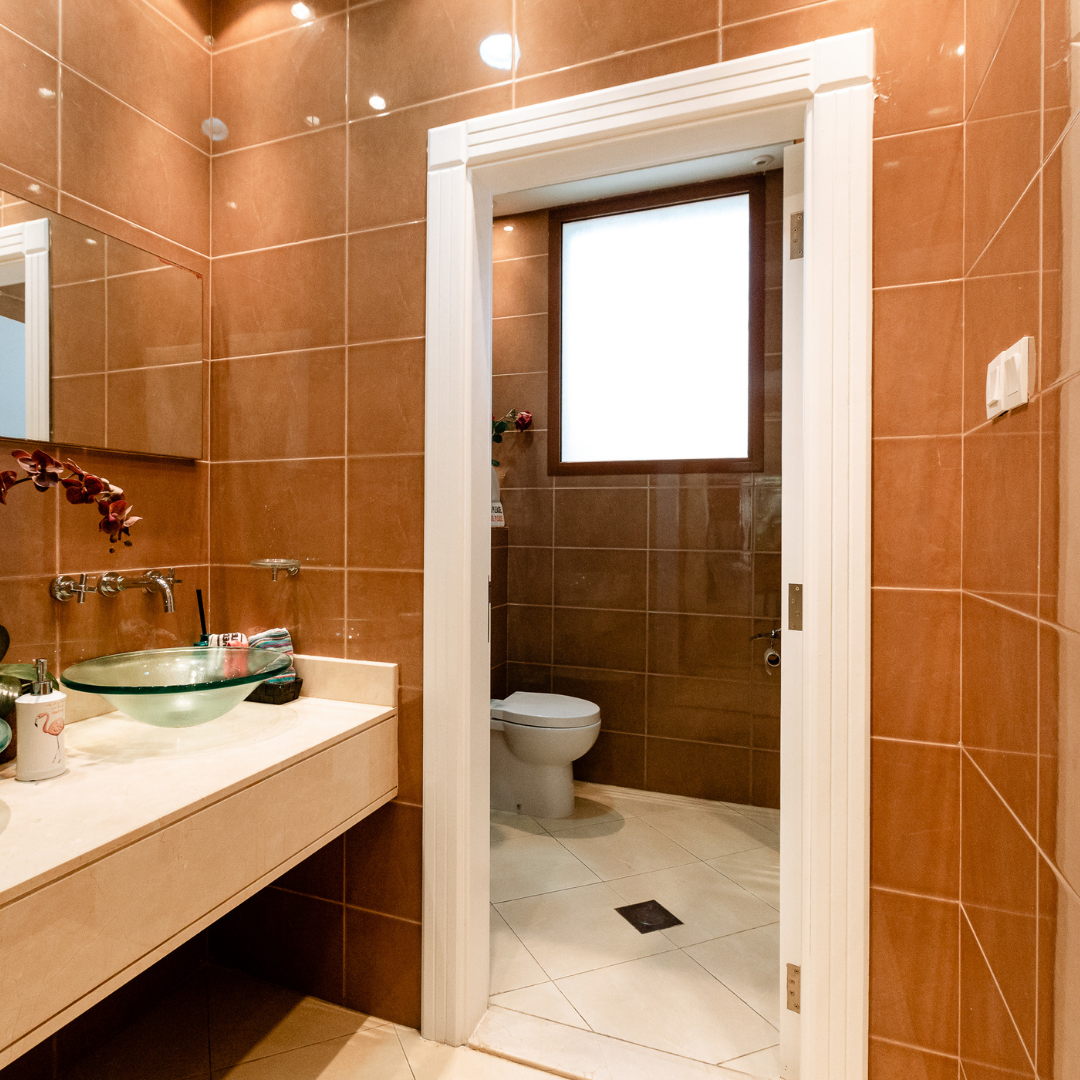 Salle de bain avant relooking PrestaPro Custom Surface